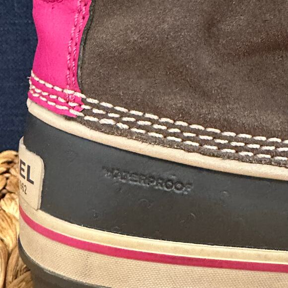 Sorel Joan of Arctic Youth 3 Waterproof Winter Snow Boots Faux Fur Trim - Picture 8 of 8